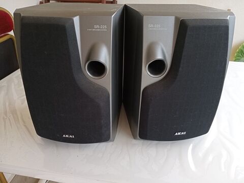 Enceintes hifi Akai 15 Villeneuve-la-Rivi�re (66)