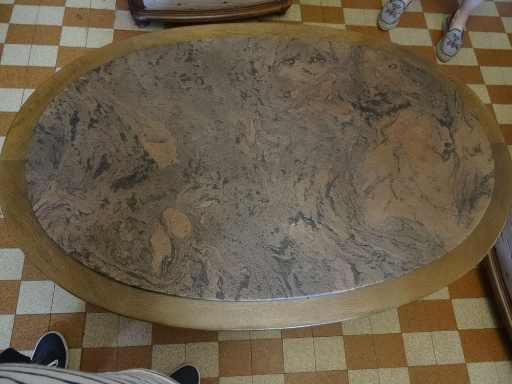 table basse bois dessus pierre volcanique Meubles