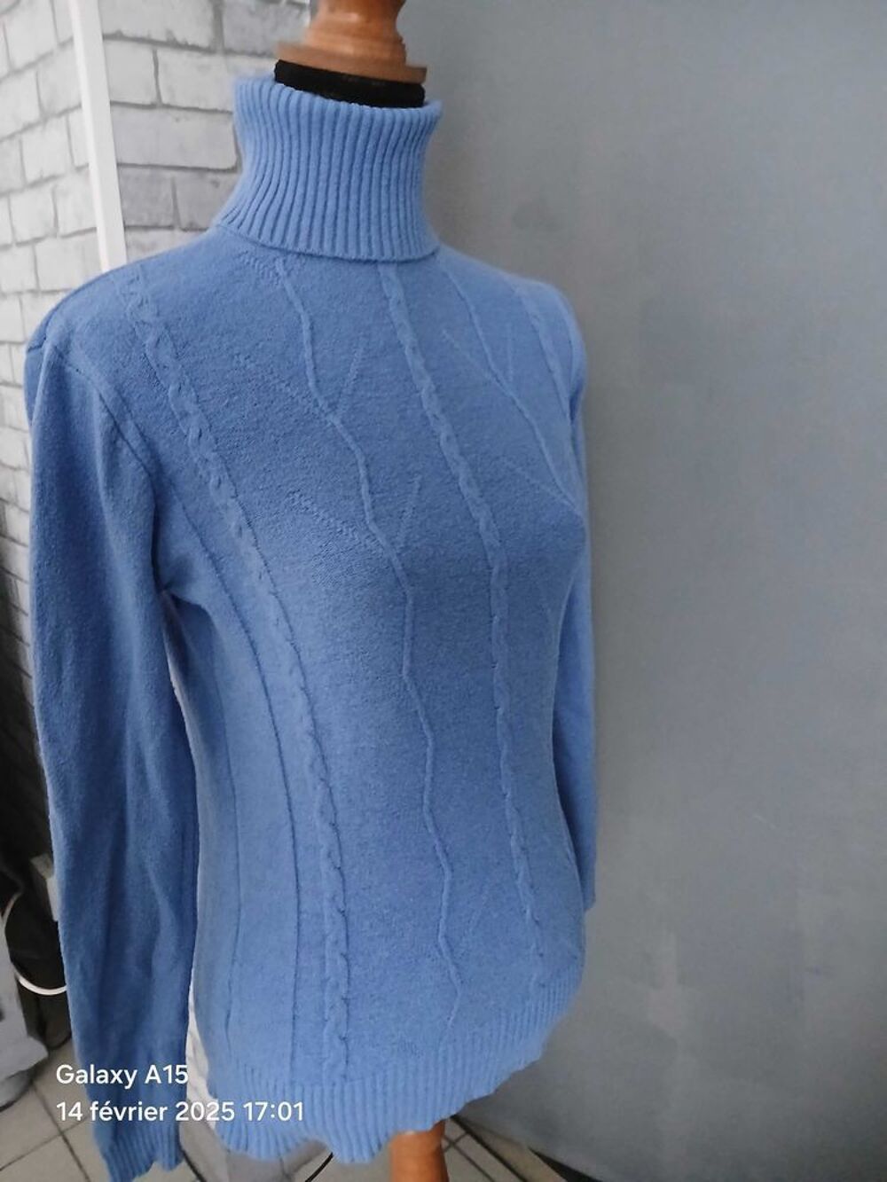 pull colle roul&eacute; Vêtements