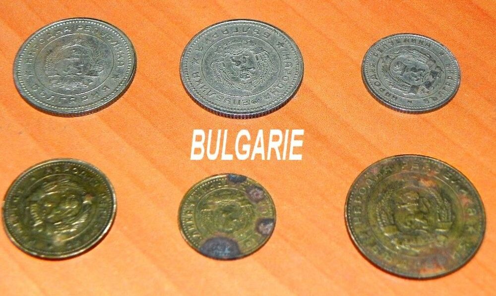 Lot de 12 pi&egrave;ces de monnaie Roumaine, Bulgare, 