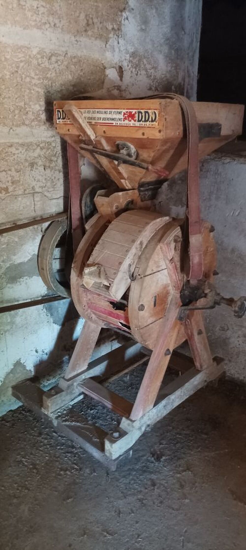 Moulin &agrave; farine avec moteur 380 V Bricolage