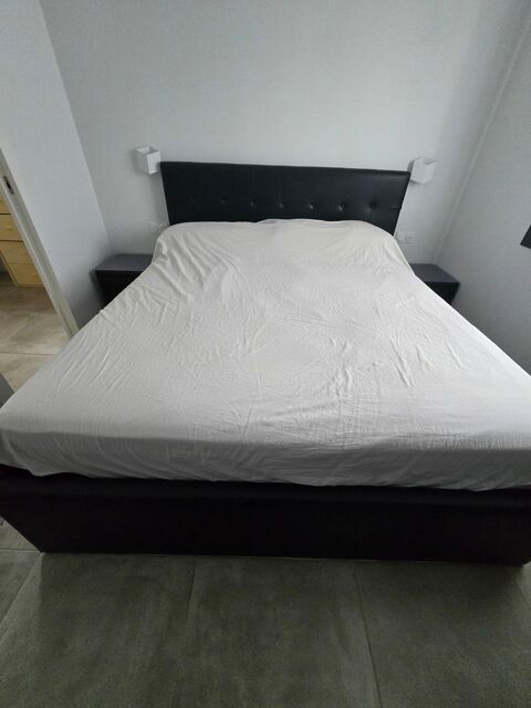 Ensemble : lit coffre 180 cm simili cuir tte de lit 250 Saint-Brs (34)