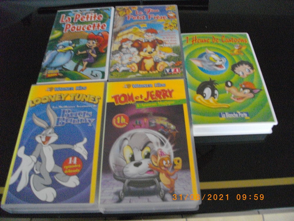 13 K7 VIDEO VHS DE DESSINS ANIMES - (5 EUROS LA K7 AU CHOIX) DVD et blu-ray