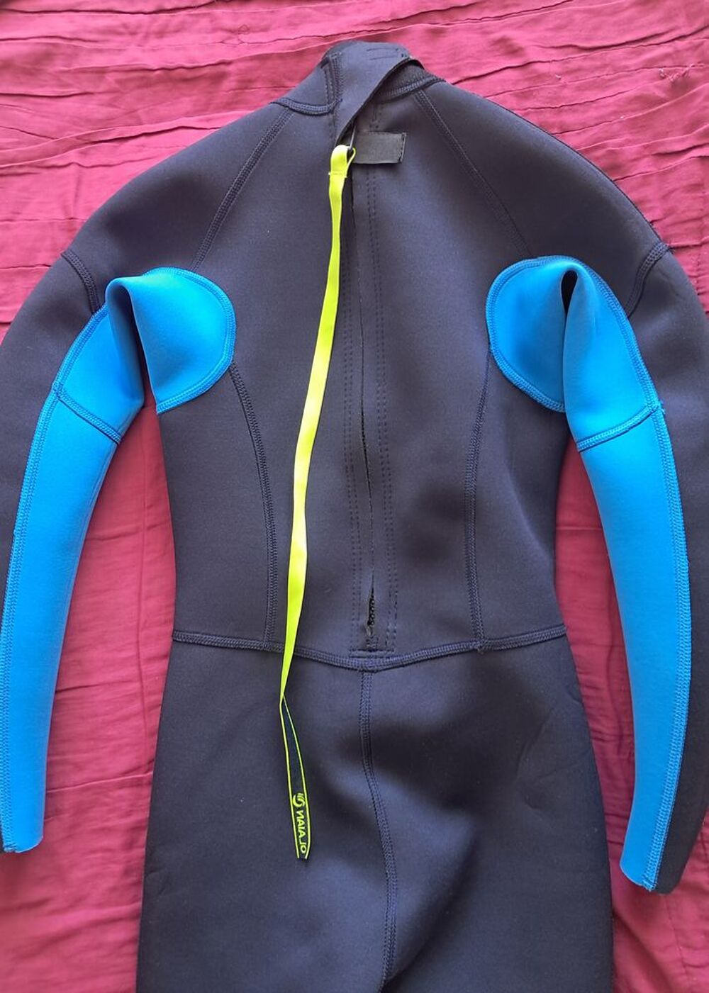 combinaison n&eacute;opr&egrave;ne int&eacute;grale 
pour enfant 12 ans d&eacute;cathlon Vêtements enfants