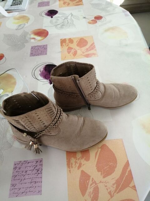 chaussures 25 Les Ponts-de-Cé (49)