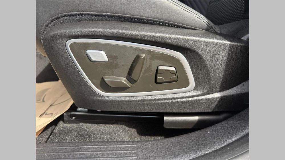 Espace full hybrid E-Tech 200 ch 7pl Esprit Alpine 2026 occasion 91310 Montlh&eacute;ry