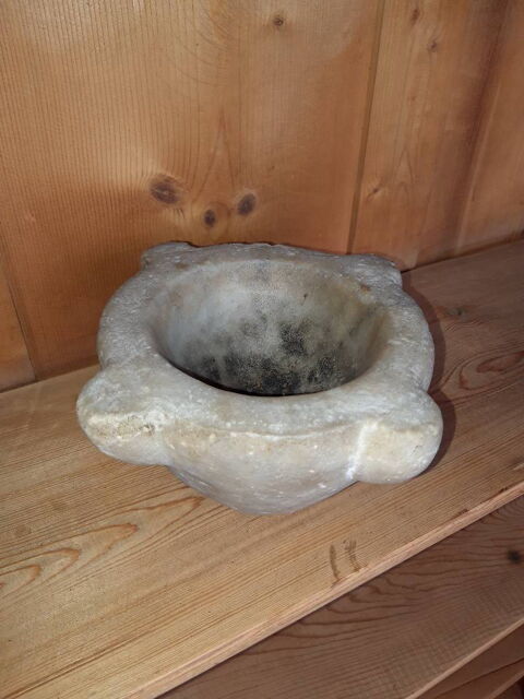 Mortier en marbre d'apothicaire _ Mortier ancien 60 Apremont (73)