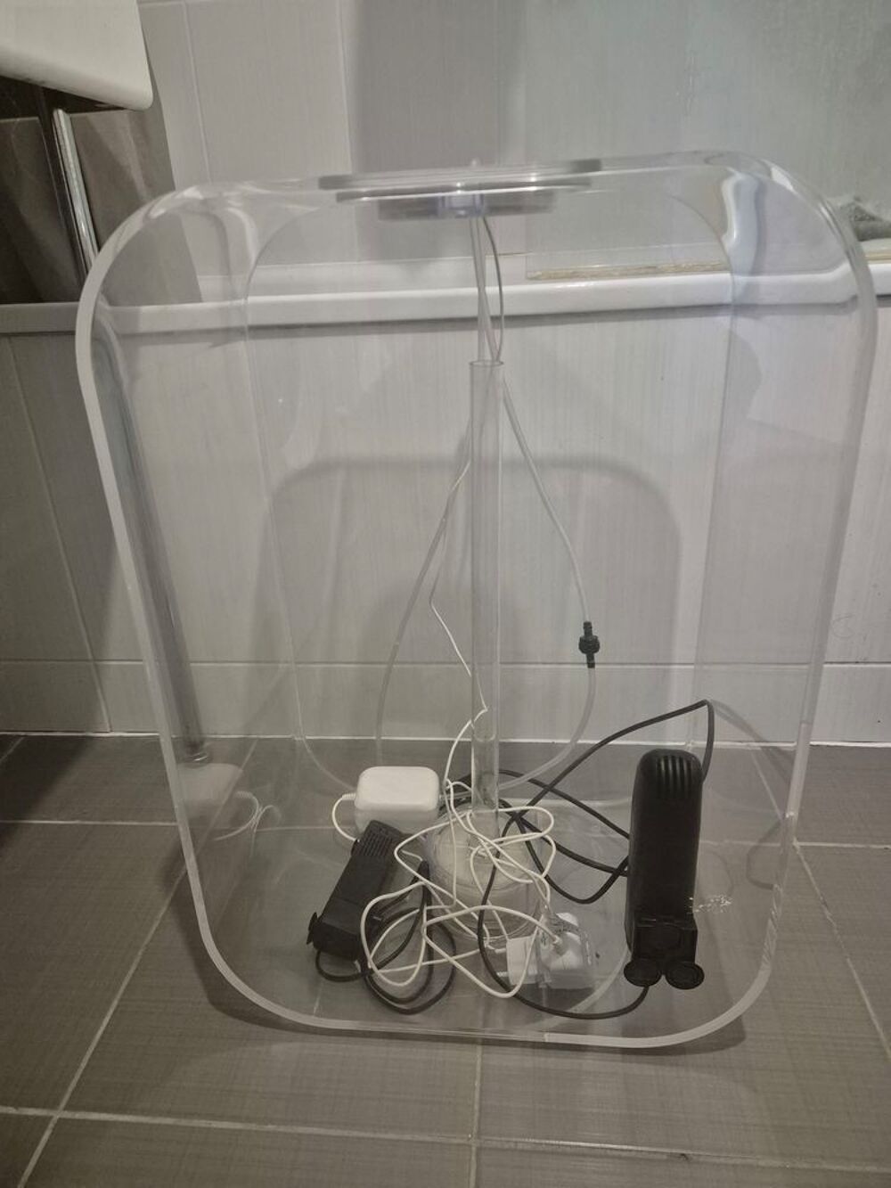   Aquarium 60 litres 