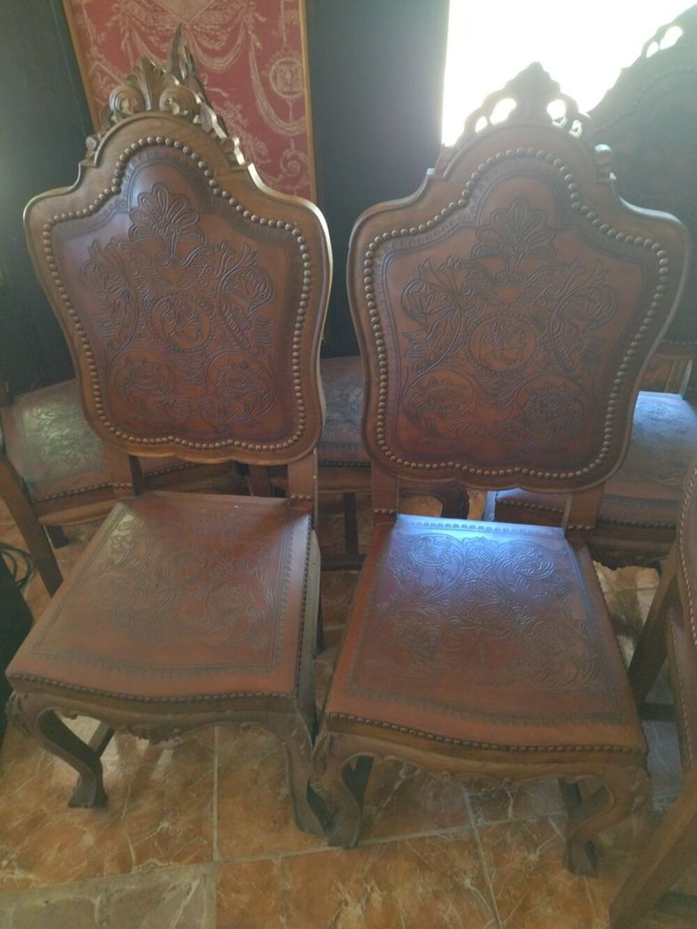 Vaisselier table chaise 8 Meubles