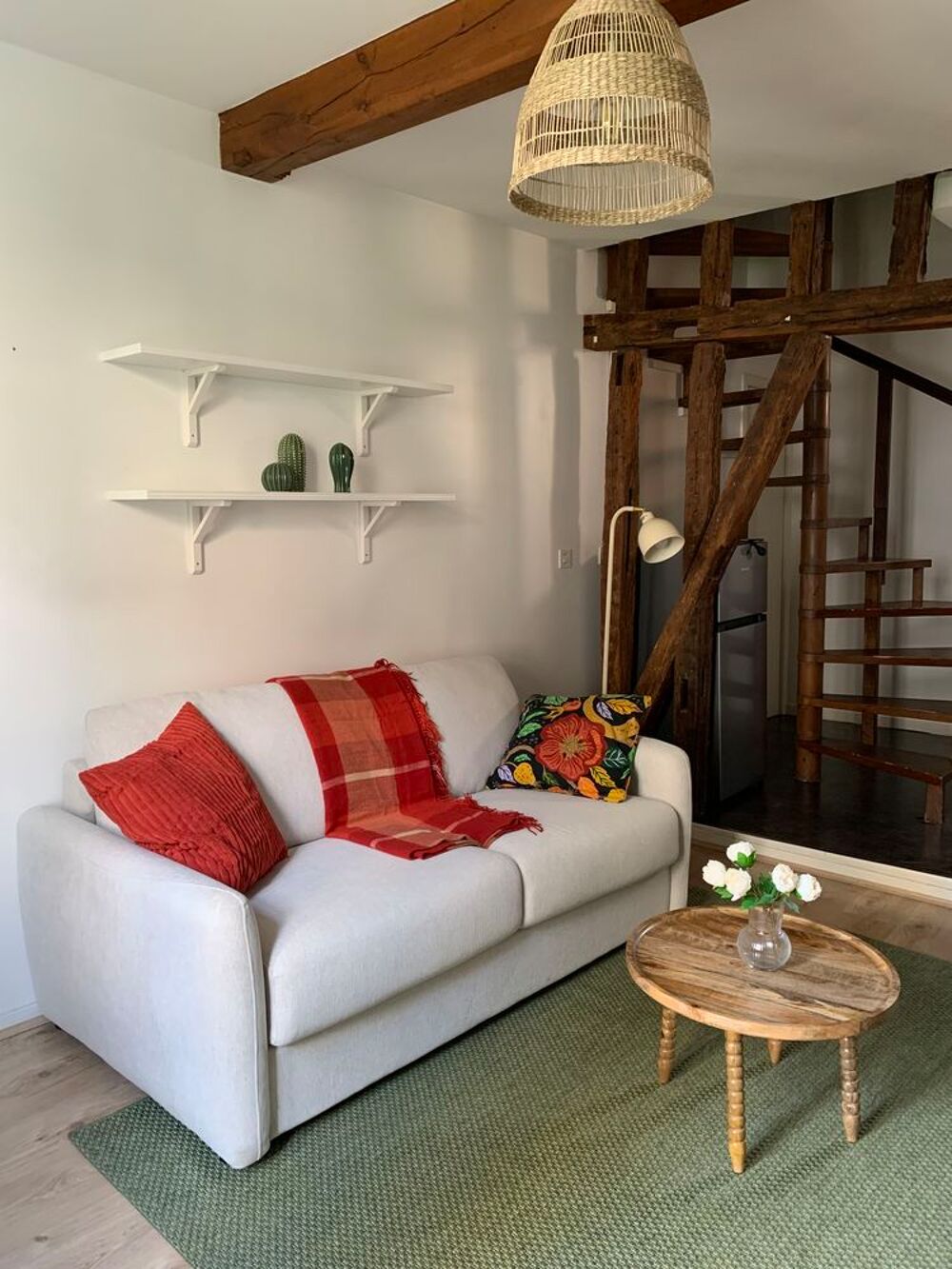 Location Duplex/Triplex DEUX PIECES PROCHE FAC ET YSCHOOLS DESIGN Troyes