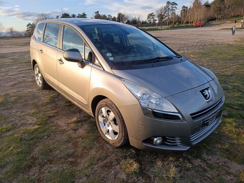 Peugeot 5008 1.6 HDi 110ch FAP BVM6 Premium 5pl 2010 occasion Chambles 42170