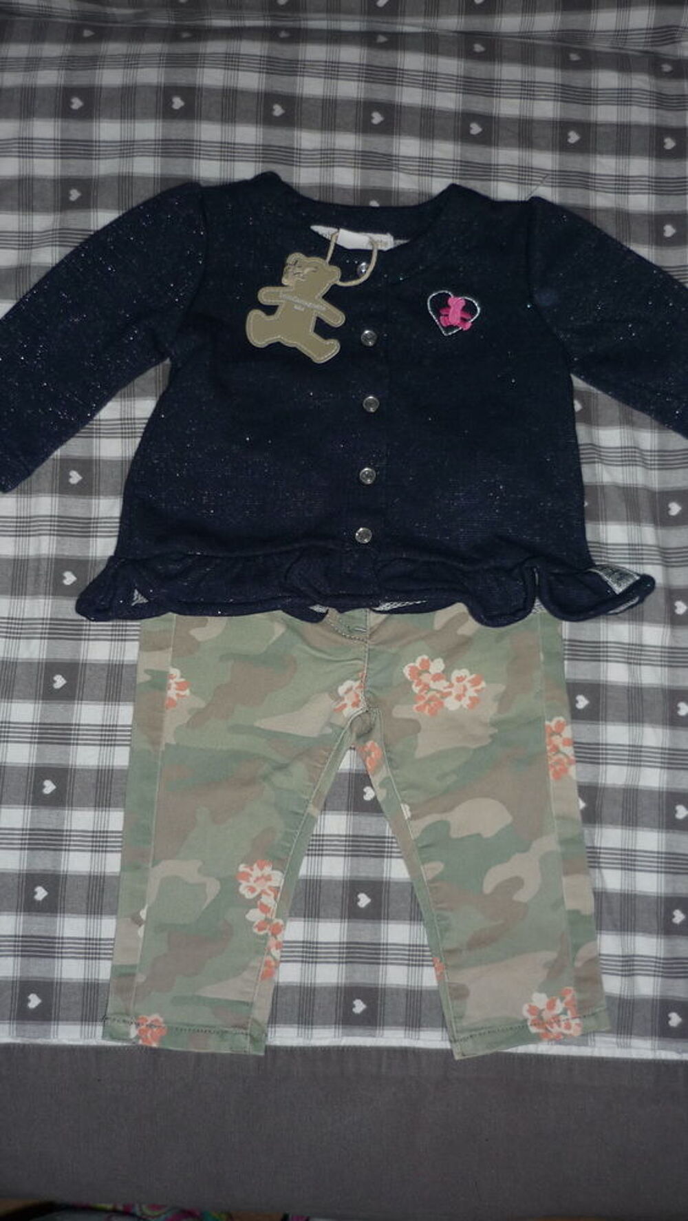 Gilet &agrave; volants Lulu Castagnette + Cadeau Vêtements enfants