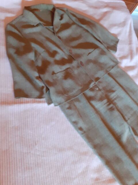 Ens PANTACOURT VESTE 46 25 Les Essarts-l�s-S�zanne (51)