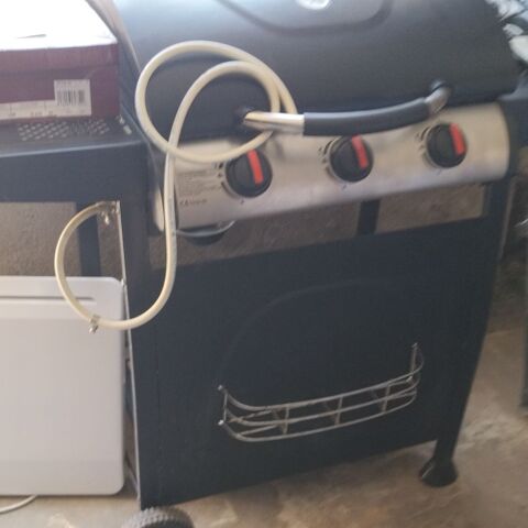 Barbecue 3 feux a gaz Corre (70)
