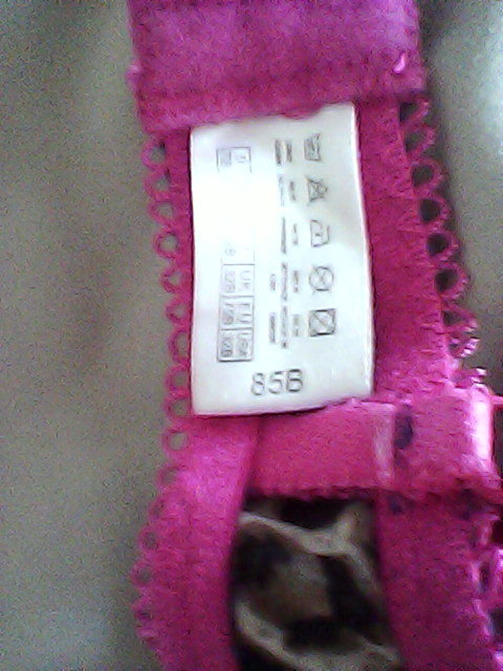 Soutien gorge original, neuf Vêtements