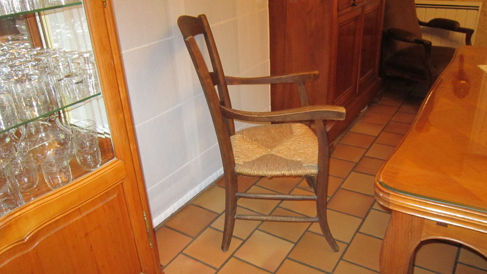 CHAISE Meubles