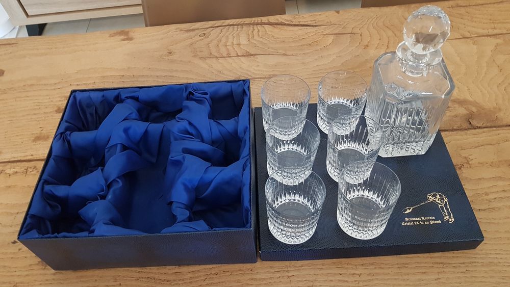 service de 6 verres a whisky + carafe et bouchon Décoration