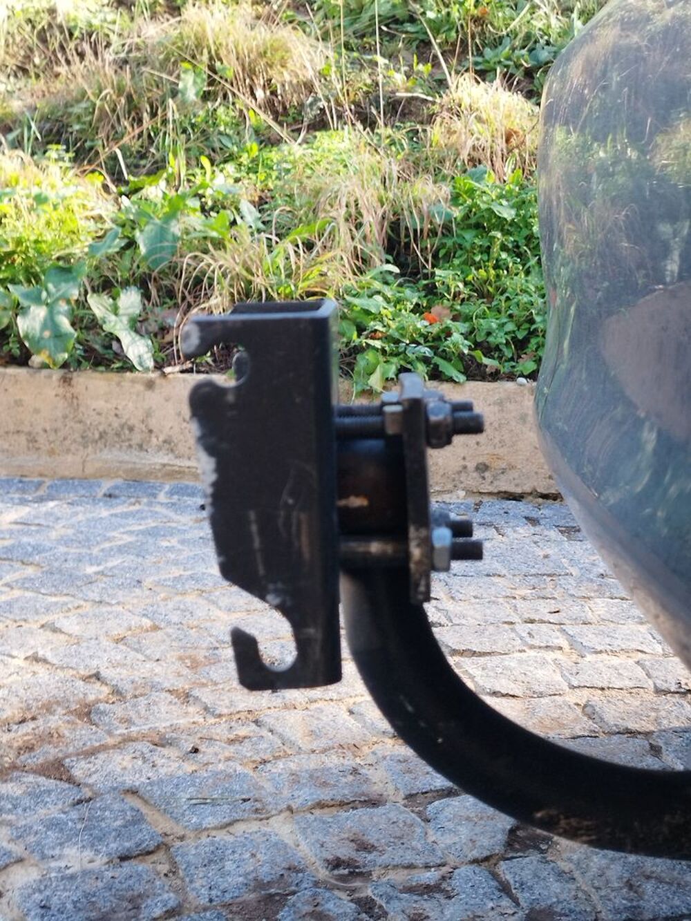 Porte v&eacute;lo sur attelage pour 4 v&eacute;los Sports