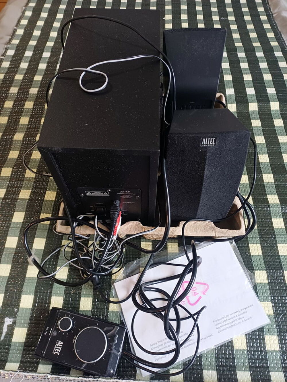 Enceinte PC ALTEC LANSING VS2721, &eacute;tat neuf, tr&egrave;s peu servi Audio et hifi