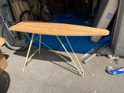 Table à repasser 10 Nâves-Parmelan (74)