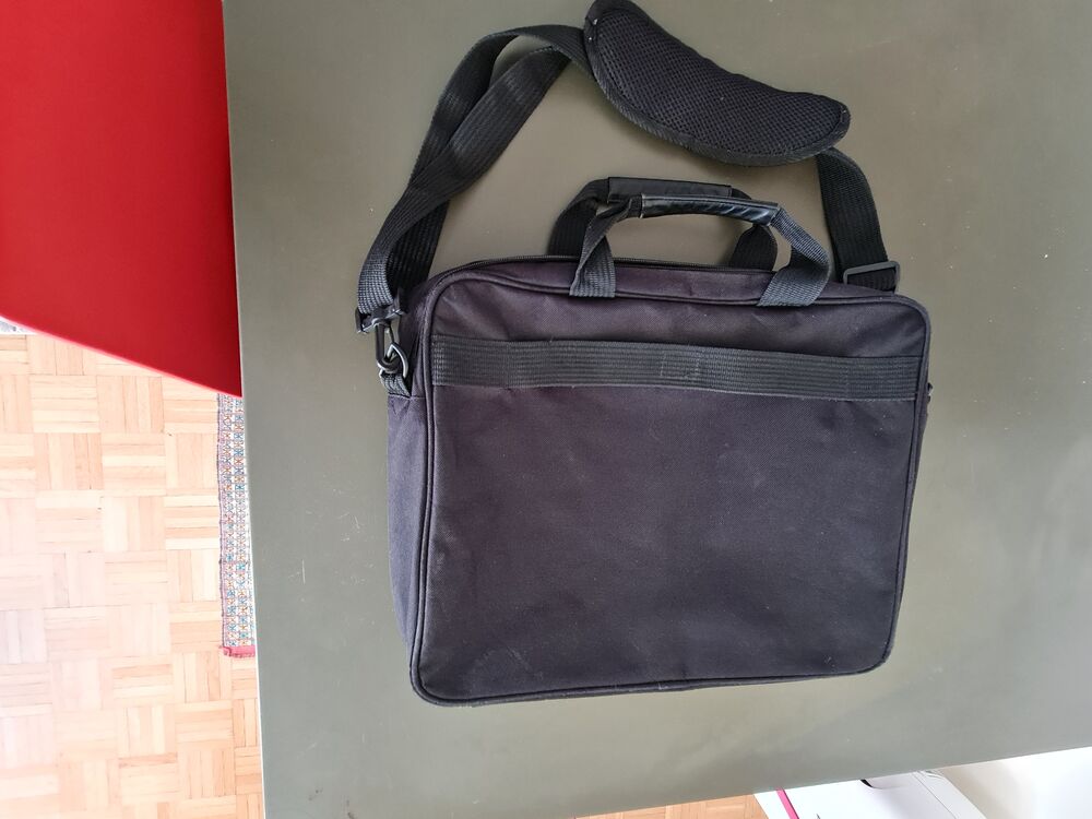 cartable porte-documents-ordinateur de qualit&eacute; Maroquinerie