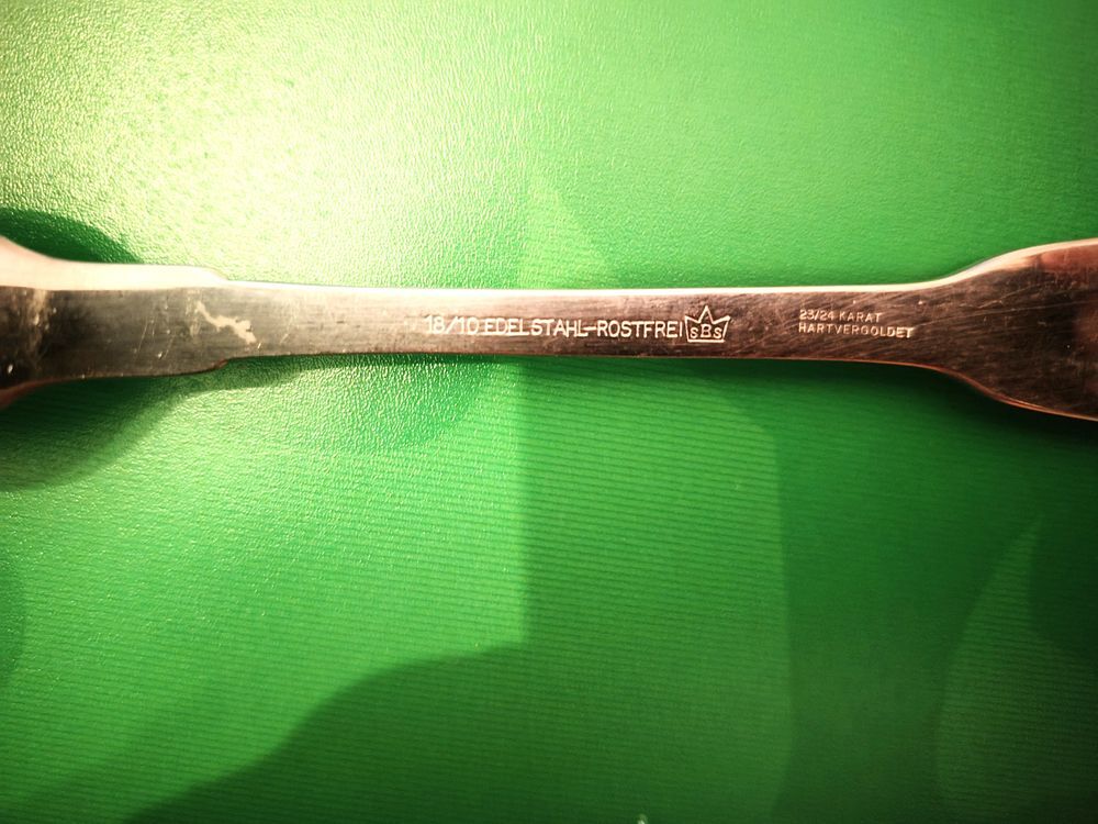 Coffret de couverts Bestecke SBS Solingen,
Electroménager