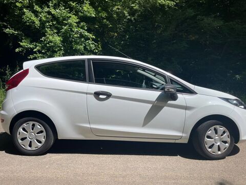 Ford Fiesta 1.4 TDCi 68 Ambiente 2010 occasion Melun 77000
