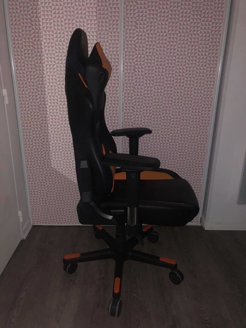 Chaise gaming DXRacer de bureau Meubles