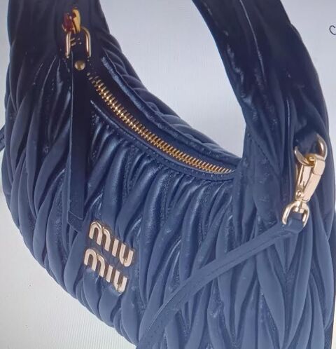 Sac hobo Wander en  cuir nappa matelass� 200 N�mes (30)