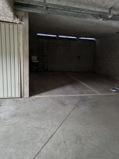  Parking / Garage � louer 20 m�