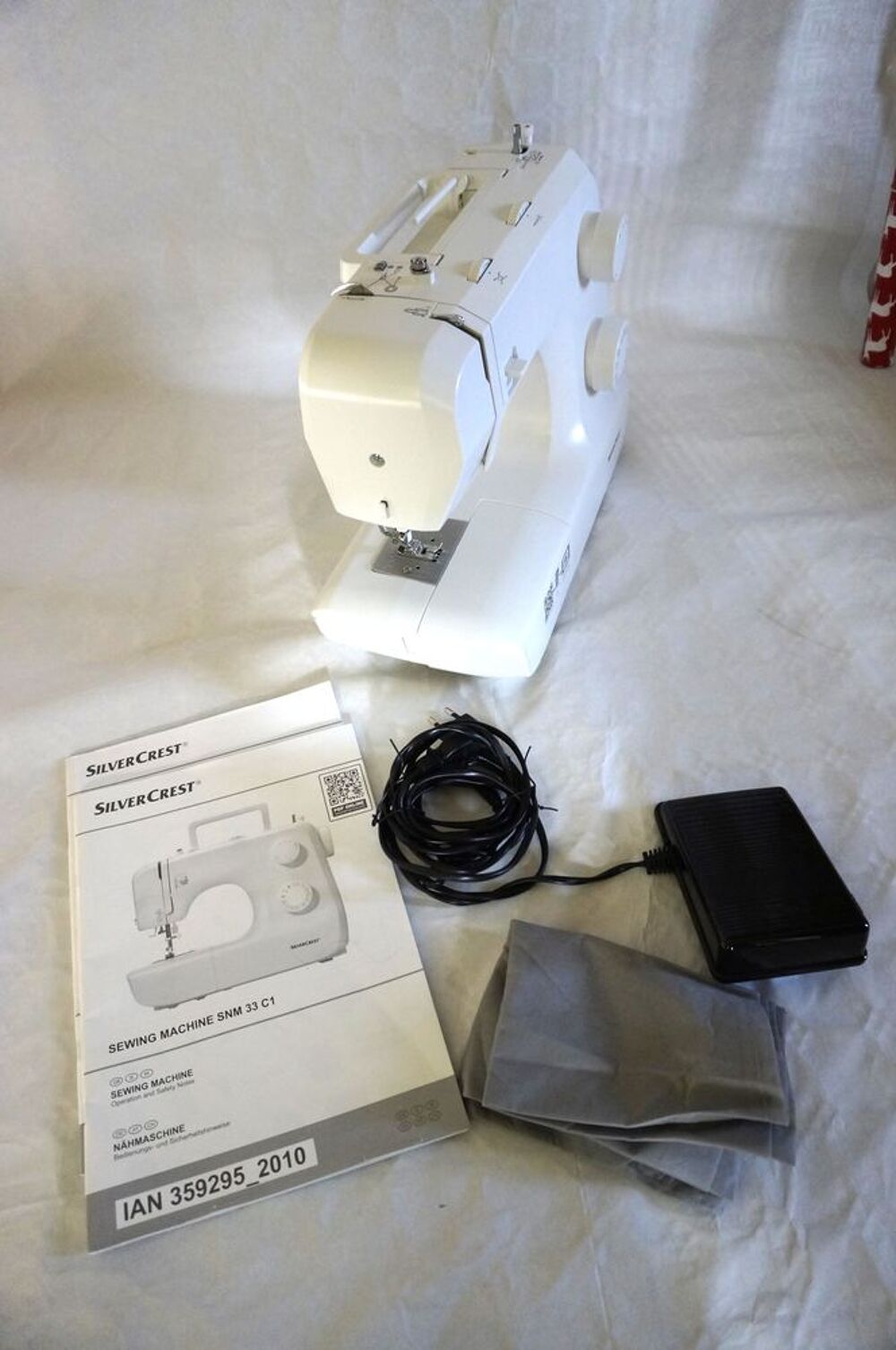 Une machine &agrave; coudre SilverCrest SNM 33 C1
Electromnager
