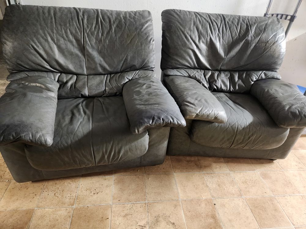 2 fauteuils cuir Meubles