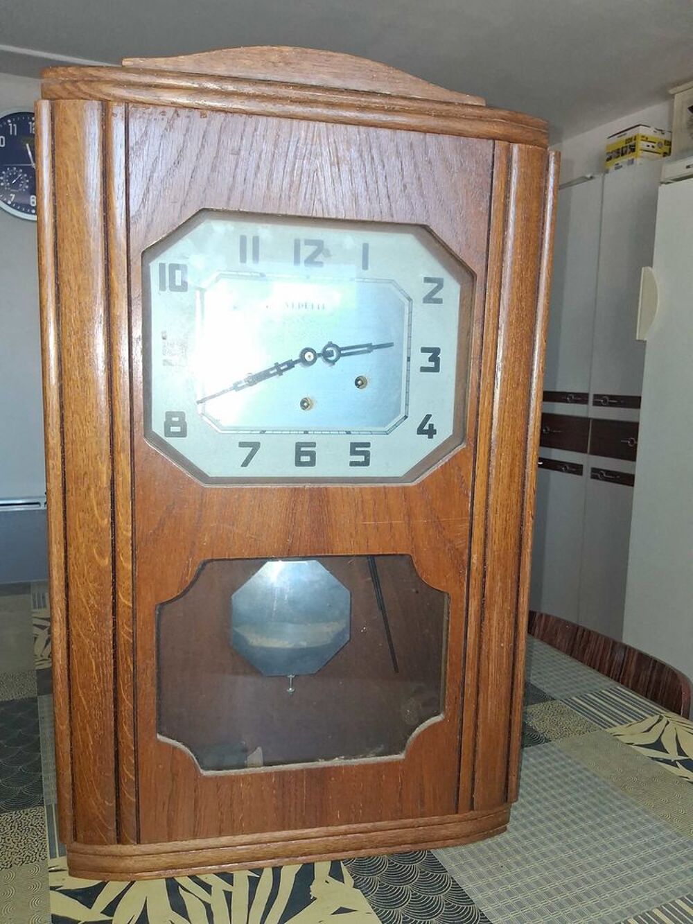Pendule murale ancienne avec balancier Décoration
