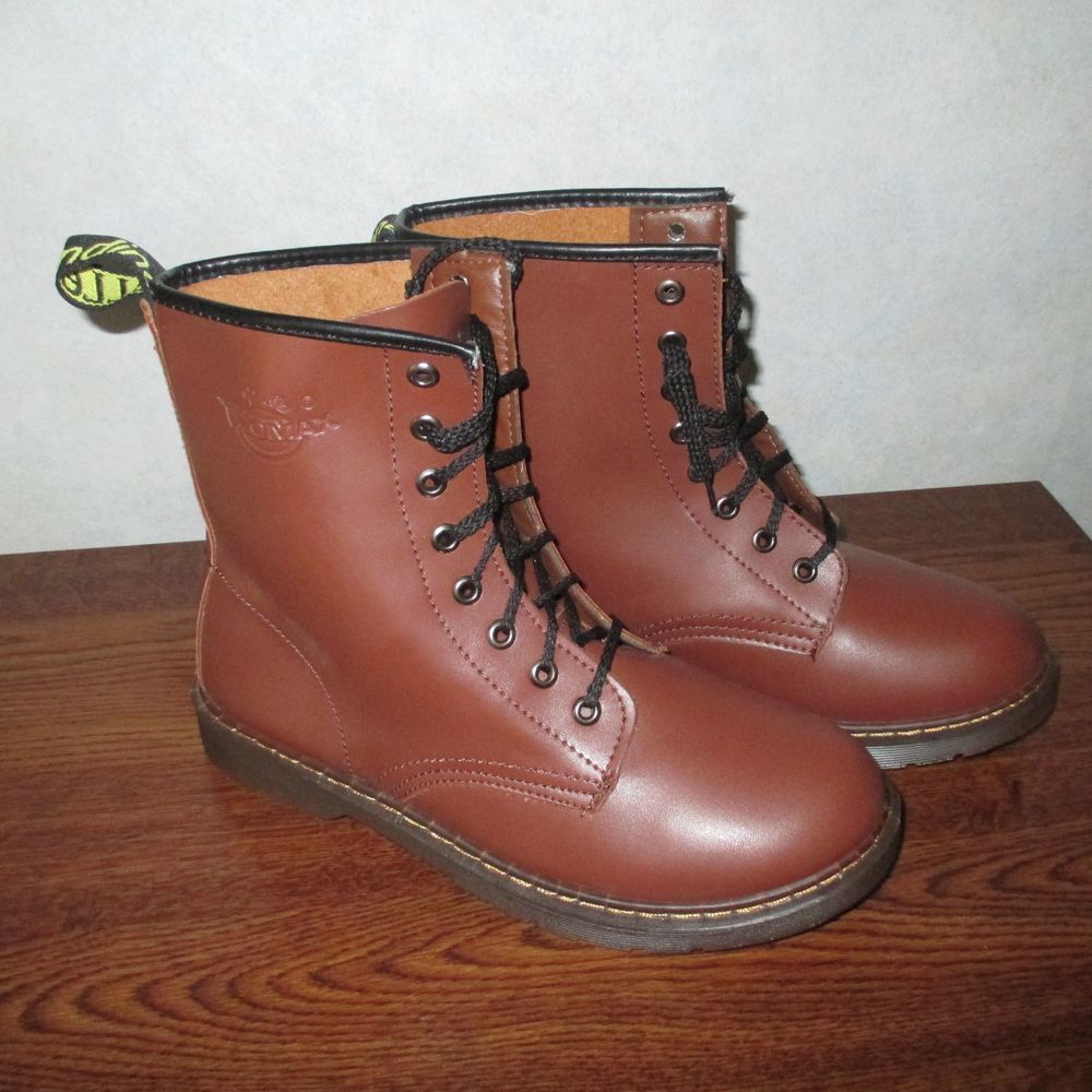Chaussures montantes neuves cuir -- taille 40 -- Chaussures