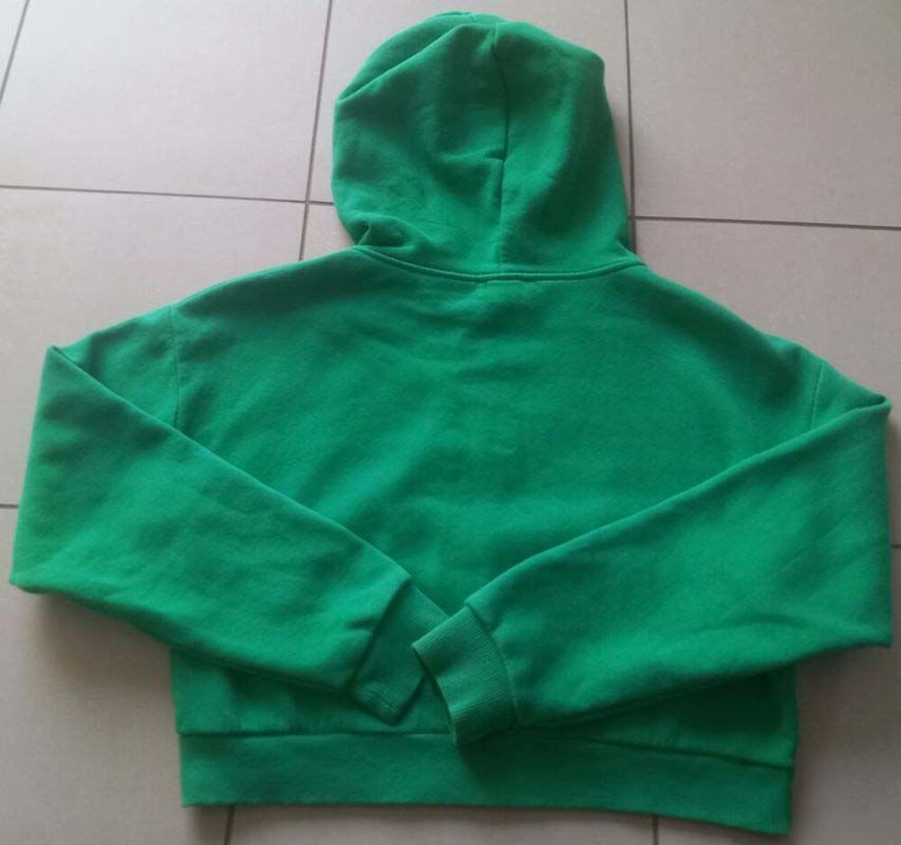 Sweat &agrave; capuche Vêtements