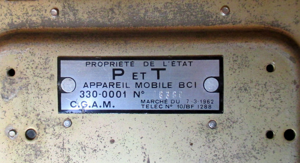 T&eacute;l&eacute;phone U43 bak&eacute;lite (trois mod&egrave;les disponibles) 