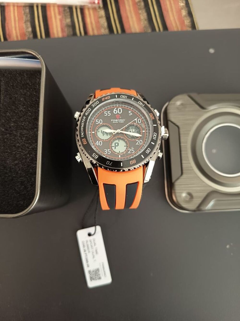 Montre Fredric Dual Time Sport ? Neuve avec bo&icirc;te d'origine Bijoux et montres