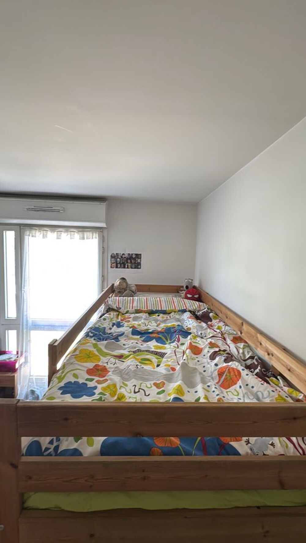 Lit super pos&eacute; pour enfants en bonne &eacute;tat ! Mobilier enfants
