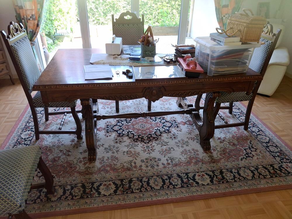 Salle &agrave; manger rennaissane espagnol Meubles