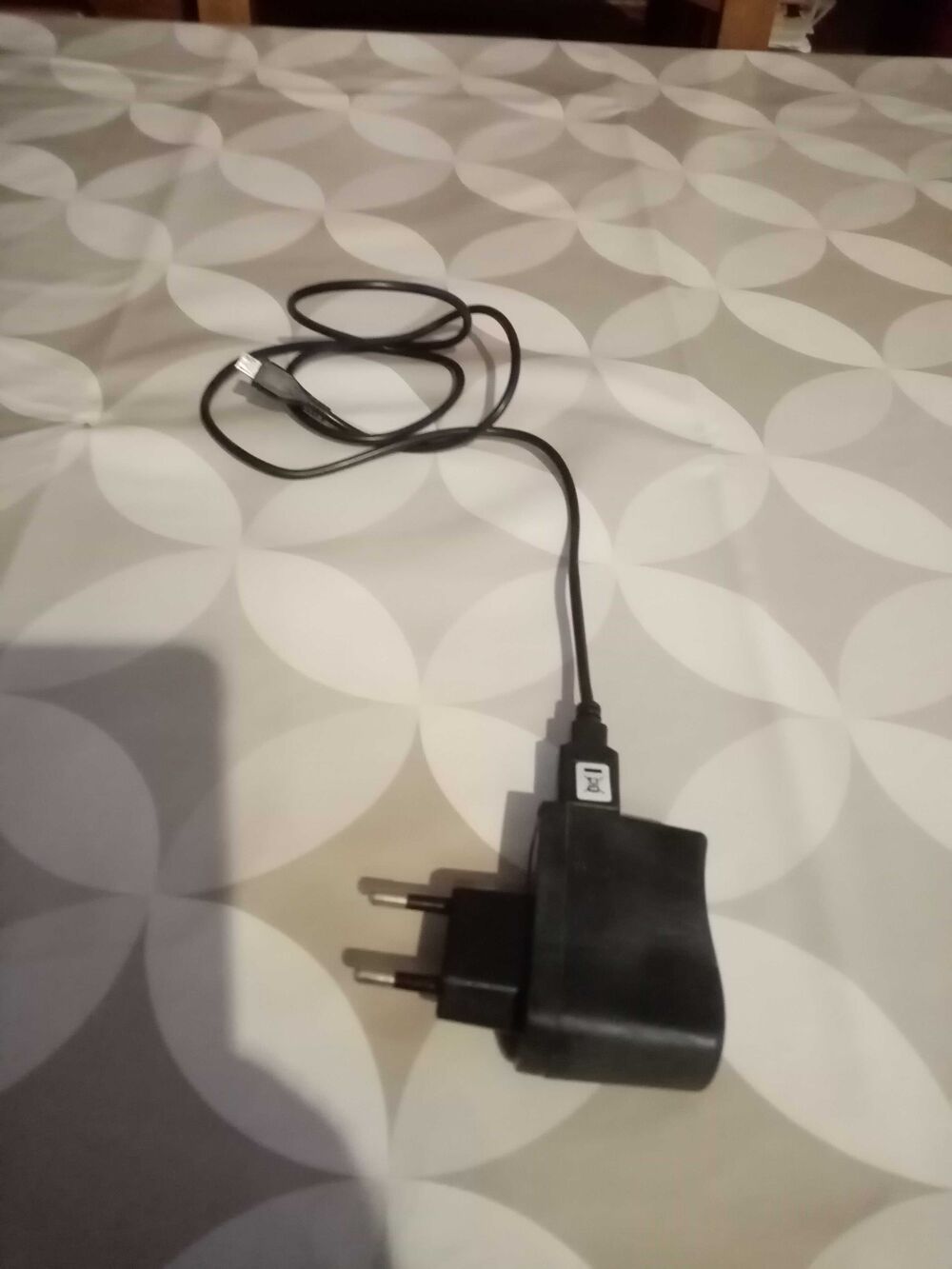 chargeur secteur y6 2019 Huawei noire Téléphones et tablettes