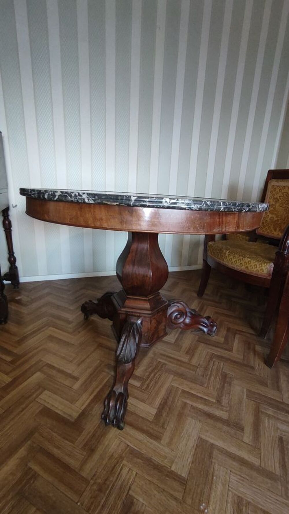 Table gu&eacute;ridon Napol&eacute;on III Meubles