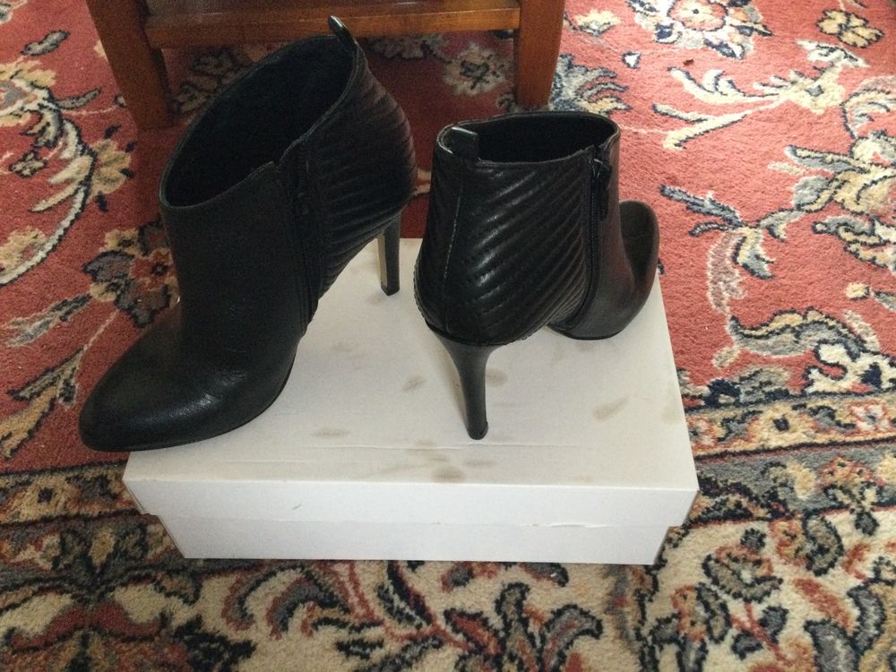 Petite Bottine Cuir Agneau SAN MARINA Pointure 36 Chaussures