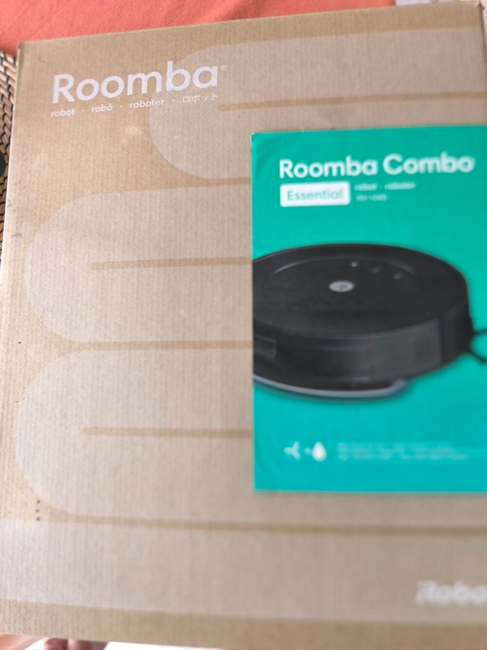 Robot aspirateur et laveur iRobot Roomba Combo Essential - D Electroménager