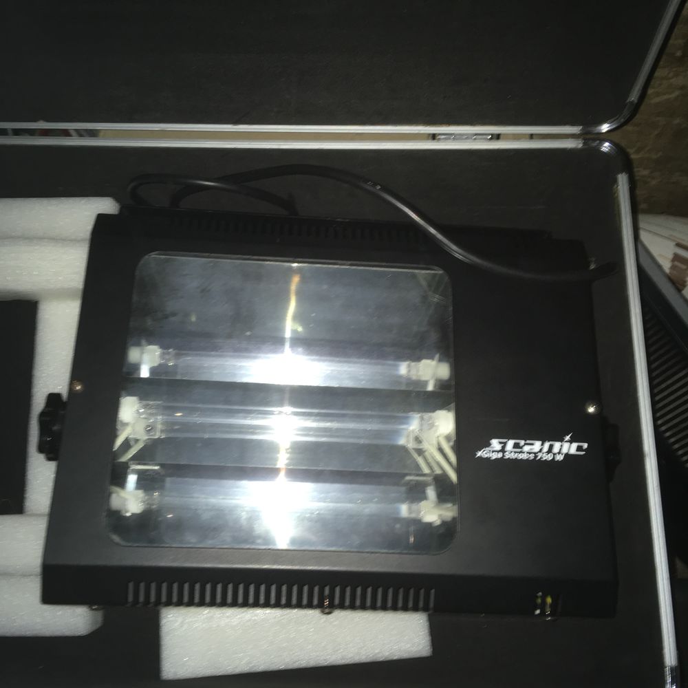 stroboscope 700 watts Audio et hifi