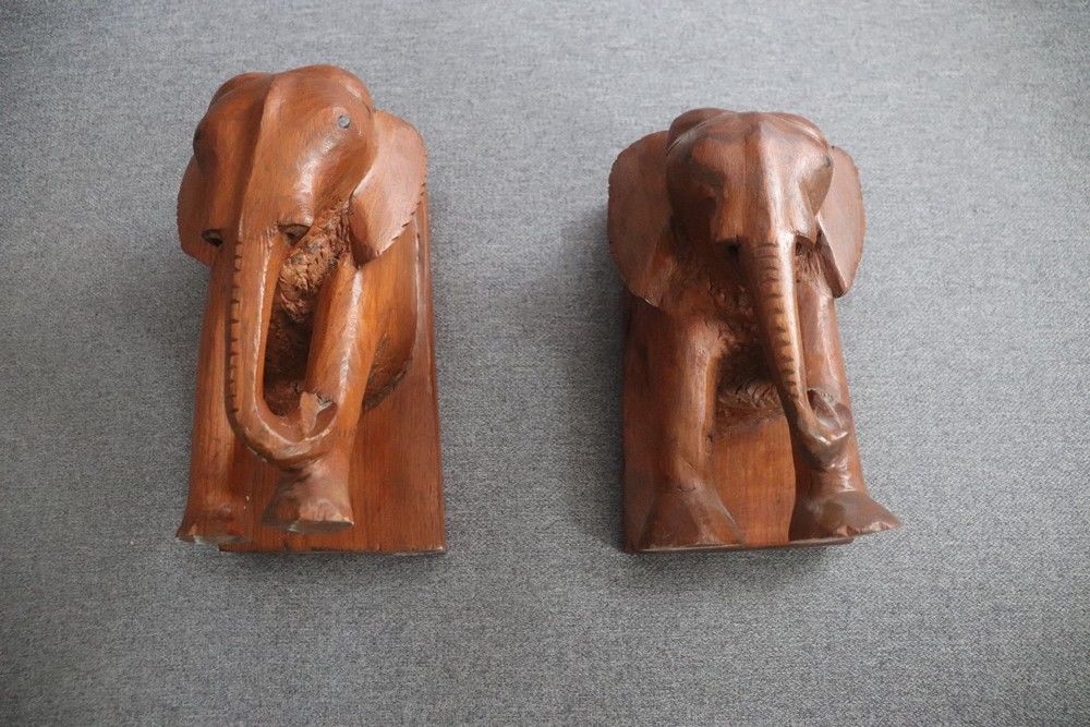 Presses livres forme &eacute;l&eacute;phants Décoration