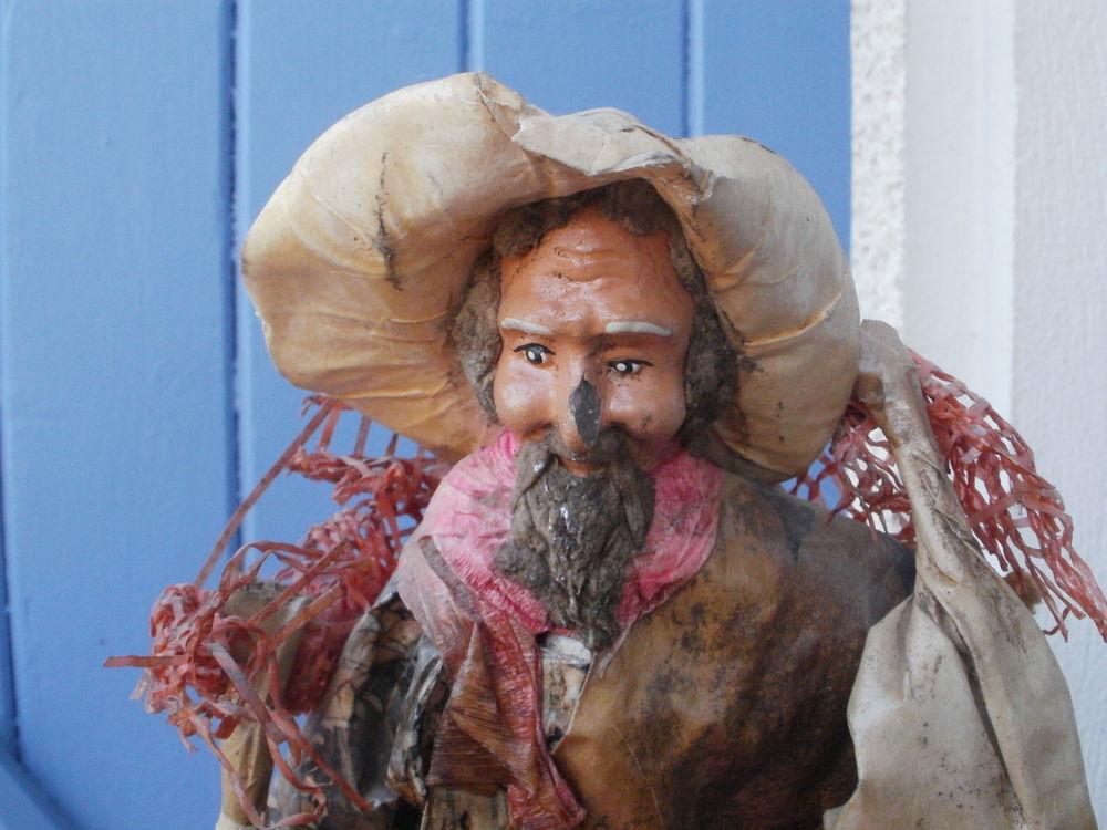Statue homme - pecheur et son filet, en papier mach&eacute; - H 38 cm Décoration