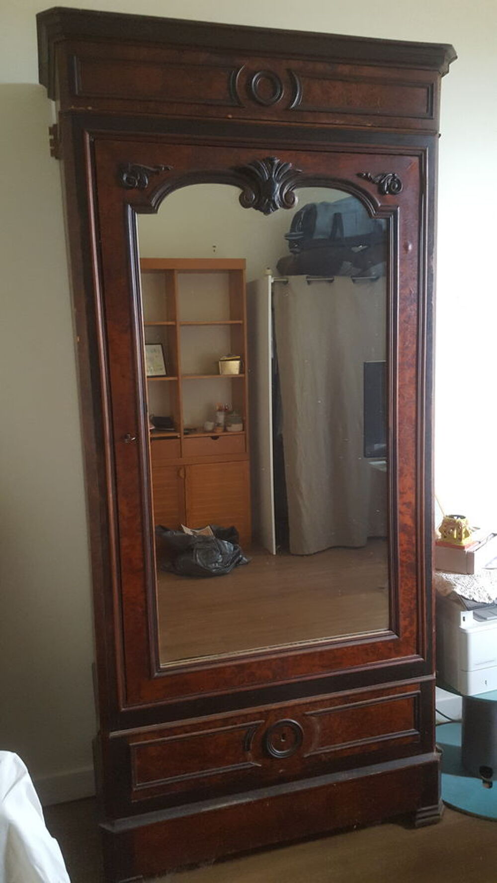 Armoire bonneti&egrave;re Meubles