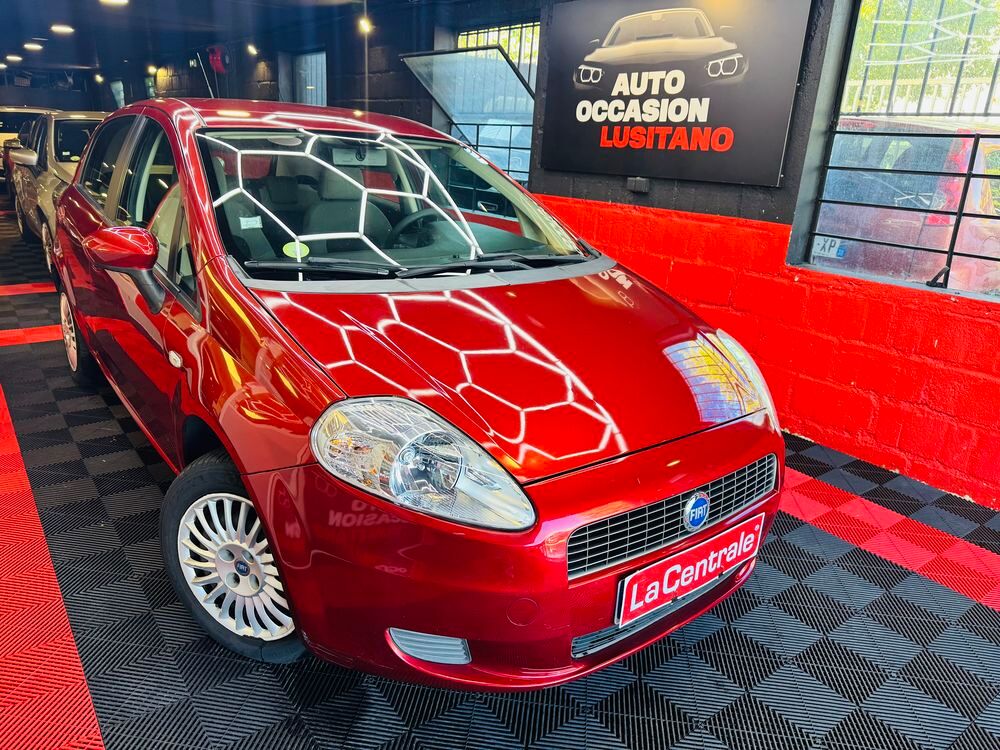 Grande Punto 1.4 8V 77 Active 2006 occasion 95150 Taverny