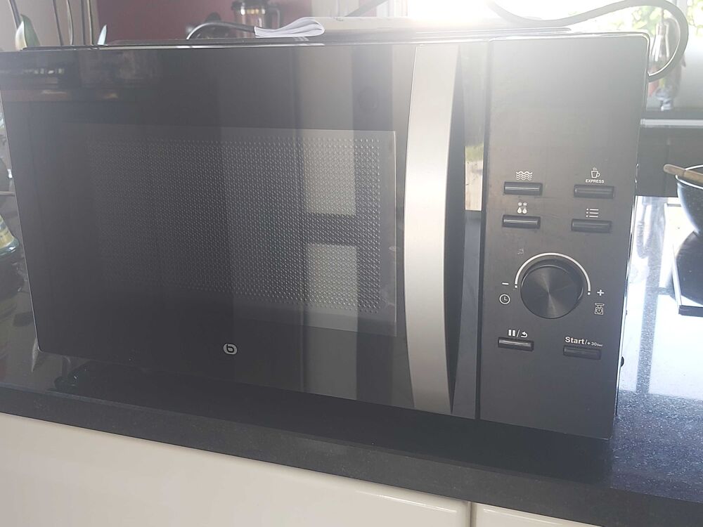 Four micro ondes Electromnager