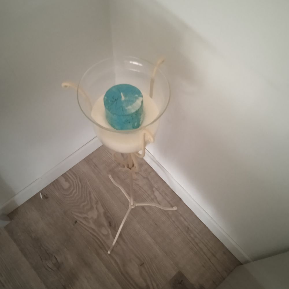 Photophore bougeoire hauteur 80 cm sur tr&eacute;pied beige Décoration